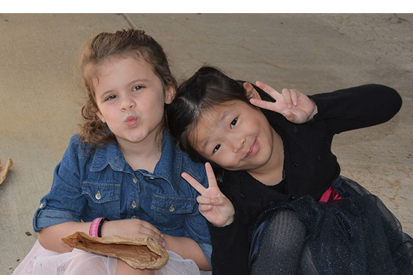 Two female kindergarten students